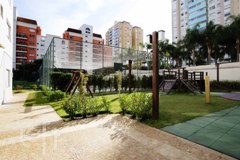 Image 41 - 256897